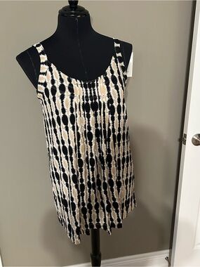 Michele Black and Beige Patterned Sleeveless Camisole
